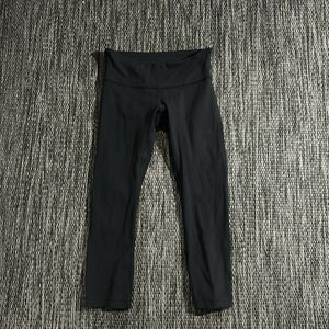Lululemon black wunder under crop leggings